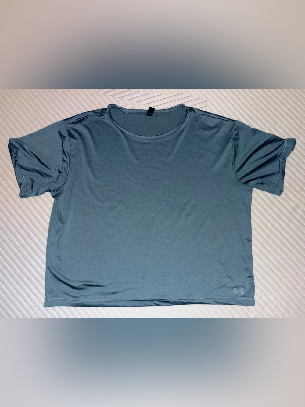 UNDER ARMOUR Women’s Oversized Short Sleeve Performance Tee in Slate Blue/Green